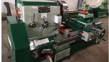 8 Feet Heavy Duty Lathe Machine