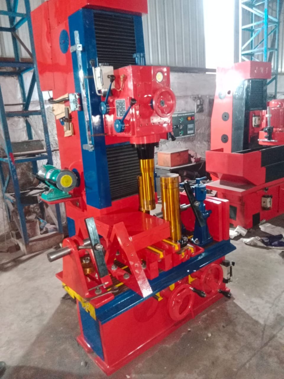 Vertical boring machine